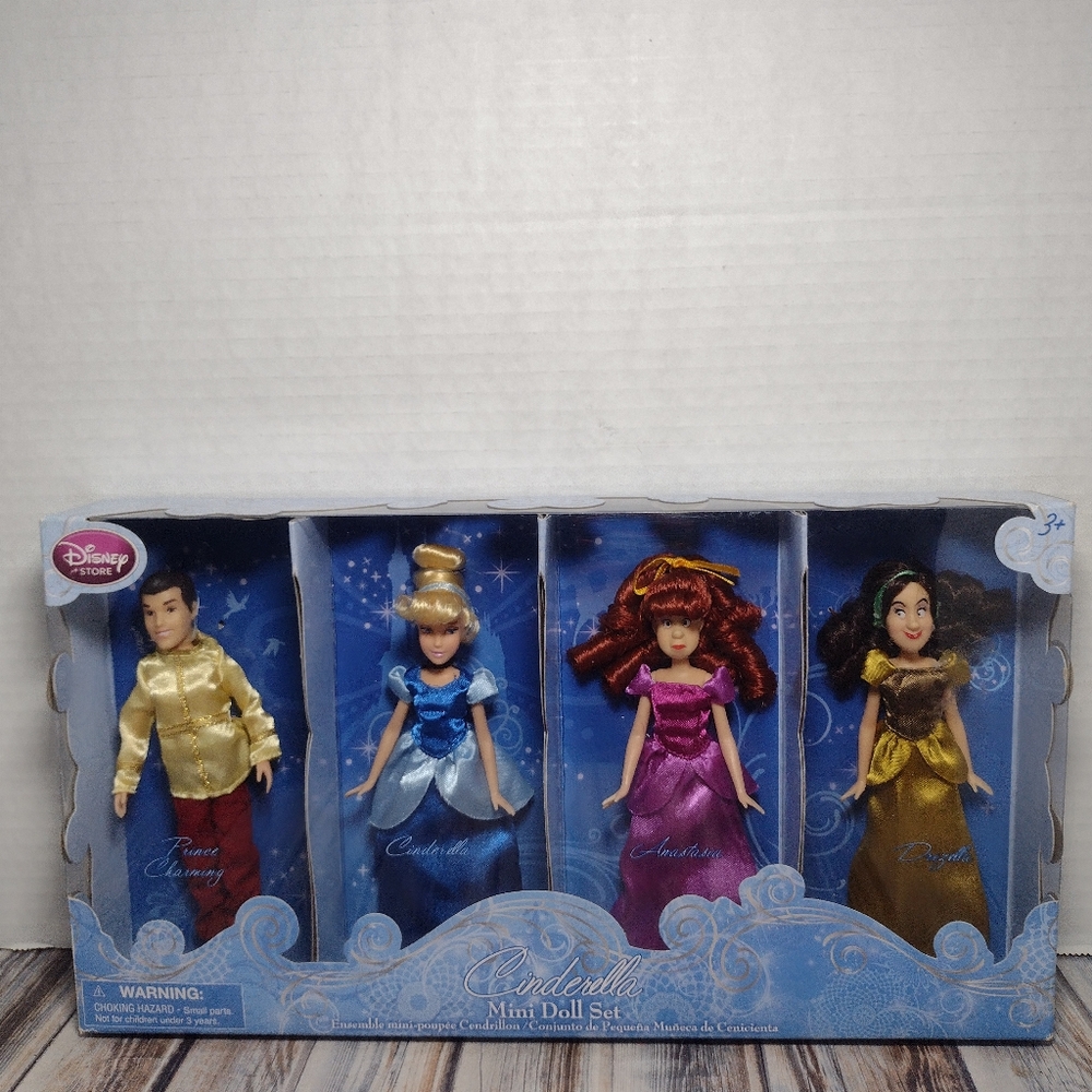 Disney Cinderella Mini 5.5" doll set new in box retired Disney store exclusive